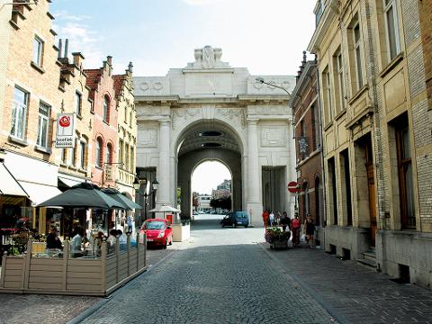 Private Day Trip from Paris: Tour of the Ypres Salient Battlefield in Belgian Flanders (T81-VIP)