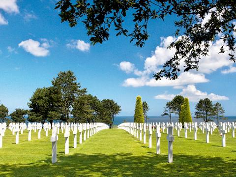   Normandy D-Day Beaches Private Day Trip with American Cemetery & Omaha Beach (T09A-DG)