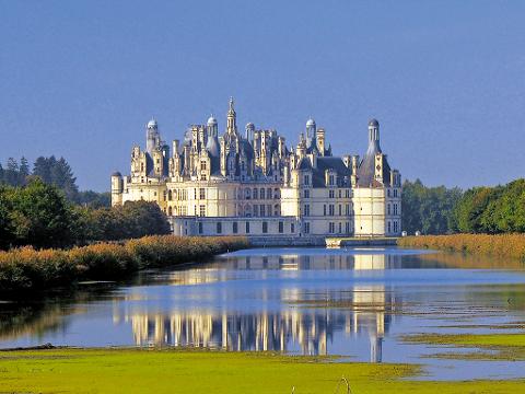 Private Loire Valley Castles Day-Trip from Paris including 3 Castles and Wine Tasting (T07-VIP)