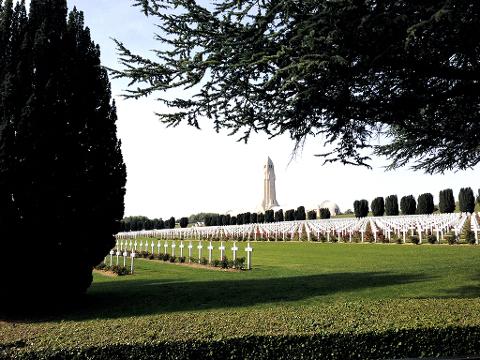 Verdun and Argonne Battlefields Small Group Tour from Paris (EX55)